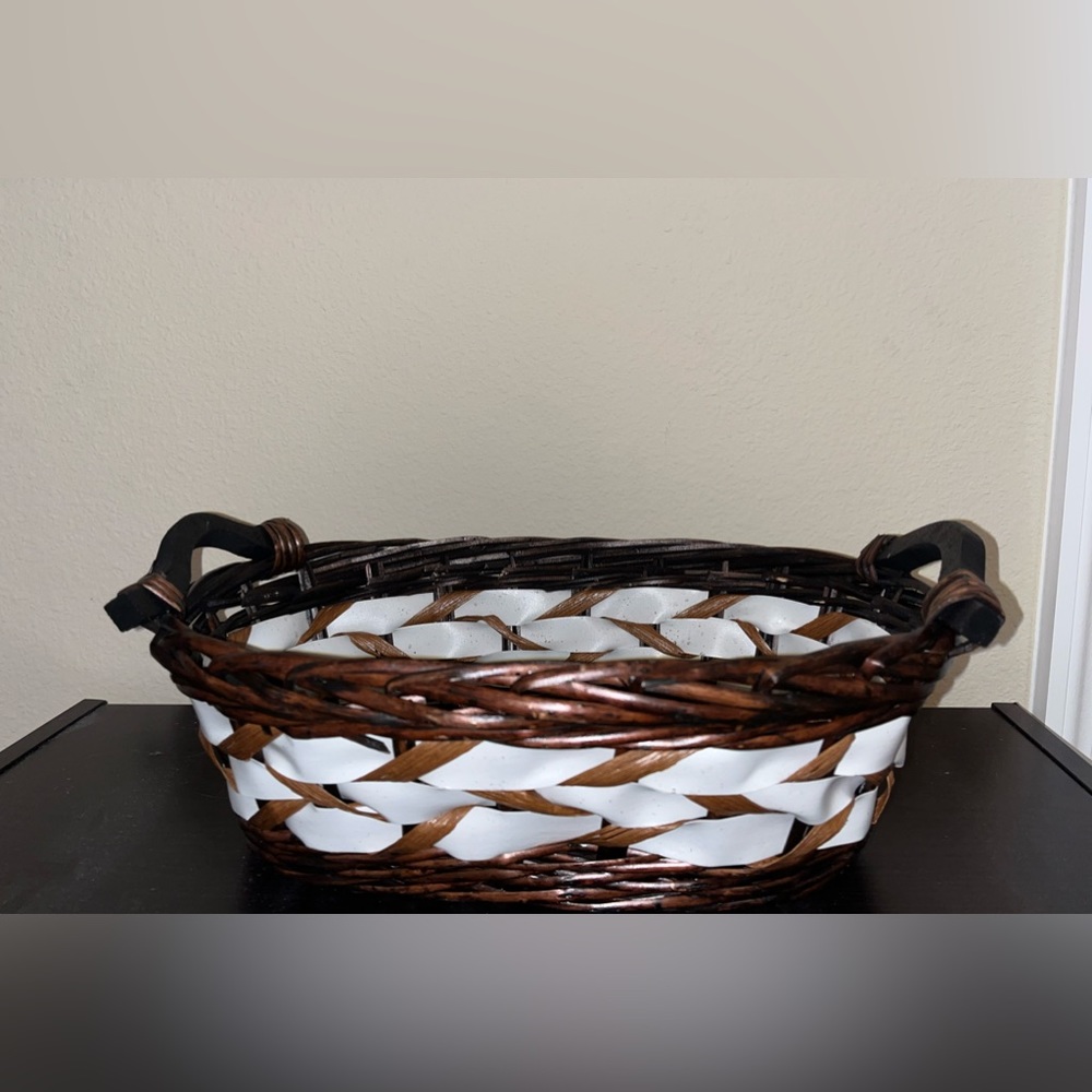wicker rattan country storage basket